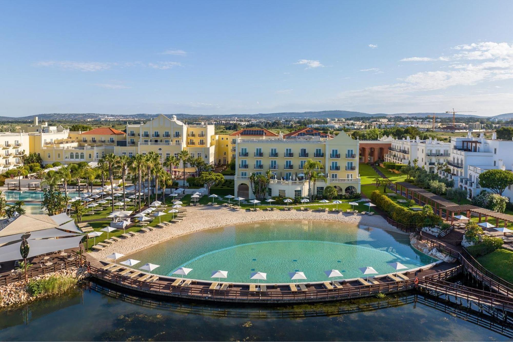 Domes Lake Algarve, Autograph Collection Vilamoura Bagian luar foto Aerial view of the hotel